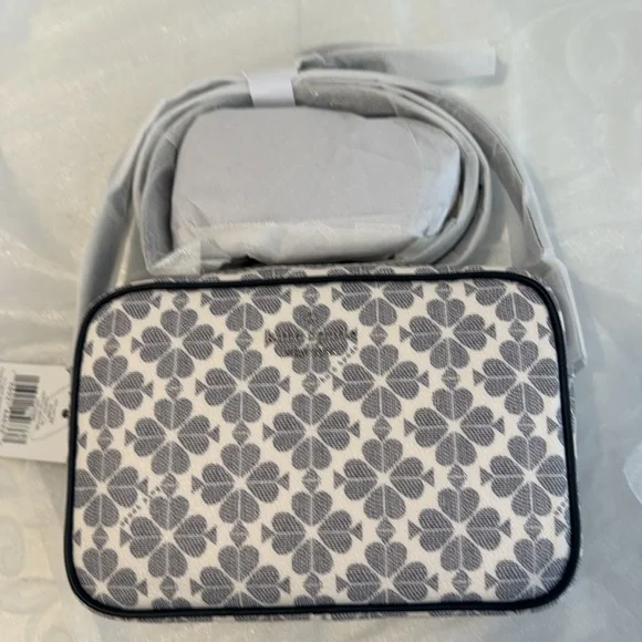 ♠️Kate spade Signature Spade Flower Mini Camera Bag. - Picture 7 of 12